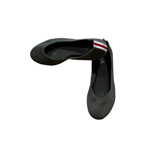 MIA Aubrie Green Flyknit Ballet Flats with Racing Stripes on Heel Size 7 - Picture 4 of 6